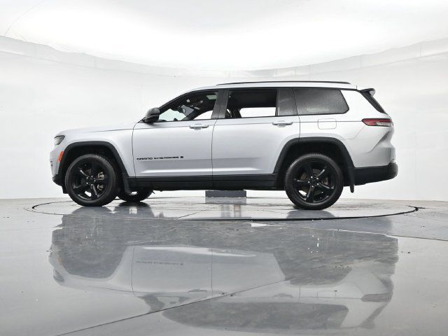 Used 2023 Jeep Grand Cherokee L Altitude AWD/4WD image 40