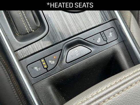 Used 2019 Chevrolet Impala LT image 12