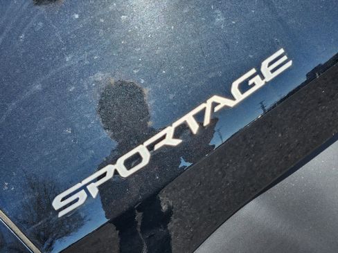 New 2026 Kia Sportage EX FWD image 9