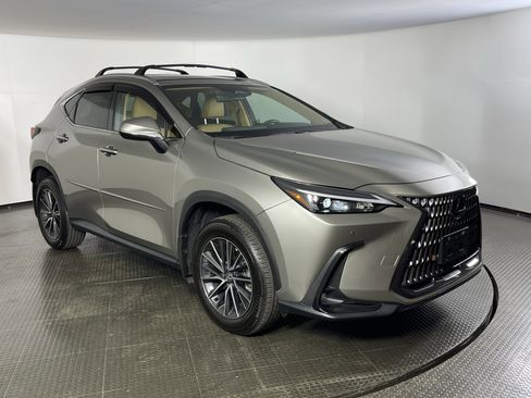 Used 2024 Lexus NX 350 AWD w/ Premium Package image 3
