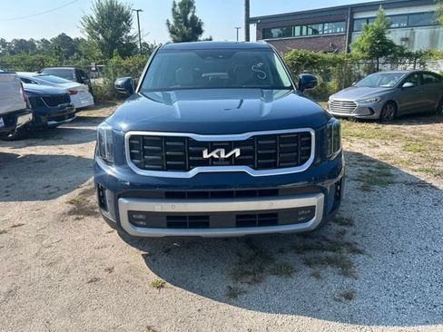 Certified 2023 Kia Telluride SX AWD/4WD image 2