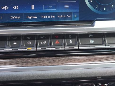 Used 2022 Chevrolet Silverado 1500 RST image 29