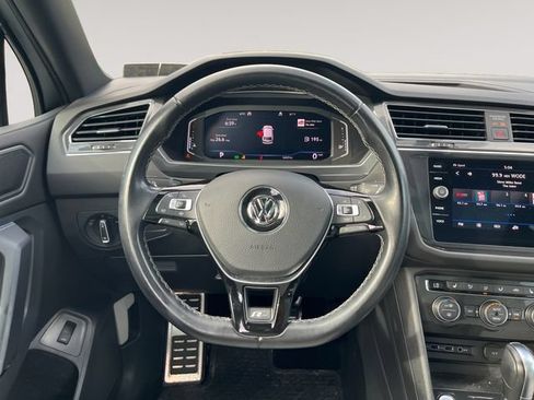 Used 2019 Volkswagen Tiguan SEL Premium R-Line w/ 3rd Row Seat Package AWD/4WD image 12
