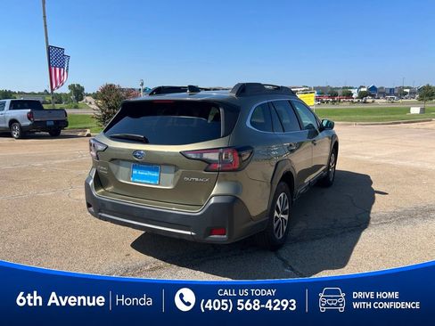Used 2025 Subaru Outback Premium AWD/4WD image 5