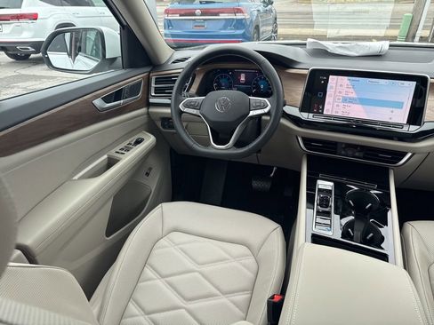 New 2026 Volkswagen Atlas SE image 10
