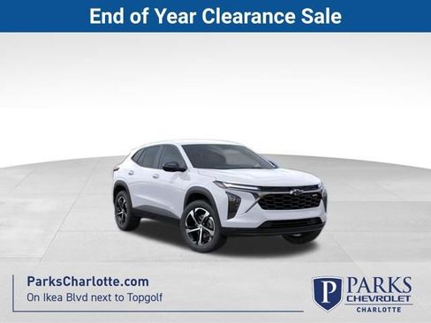 New 2025 Chevrolet Trax RS image 1