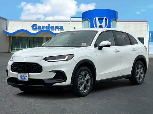 New 2027 Honda HR-V LX image 3