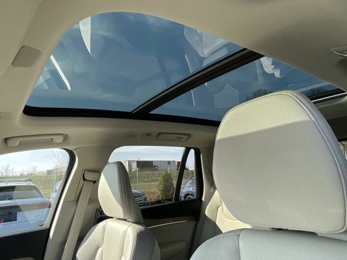 Certified 2023 Volvo XC90 T8 Plus image 21