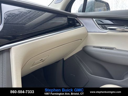 Used 2020 Cadillac XT6 Premium Luxury image 22