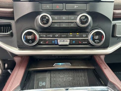 Certified 2024 Ford Expedition Max Limited image 22