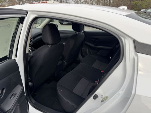 Used 2024 Nissan Sentra SV image 6