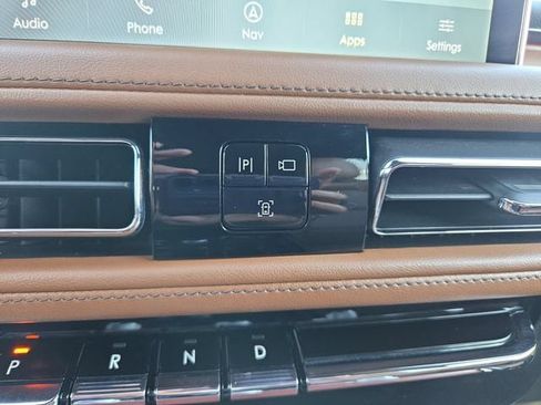 Used 2023 Lincoln Aviator Reserve w/ Equipment Group 201A AWD/4WD image 32