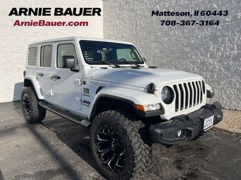 Used 2022 Jeep Wrangler Unlimited Sahara image 1