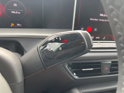 New 2026 Volkswagen Tiguan SE R-Line FWD image 12