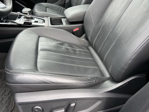 Used 2021 Audi Q5 Premium Plus w/ Premium Plus Package image 18