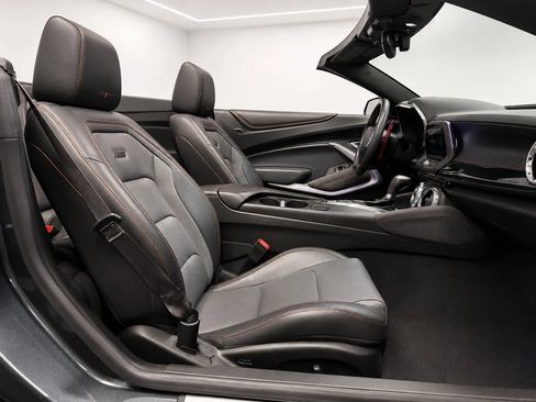 Used 2017 Chevrolet Camaro SS w/ 50th Anniversary Edition RWD image 26
