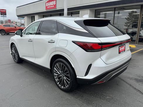 Used 2024 Lexus RX 450h 450h+ Luxury AWD w/ Convenience Package image 8