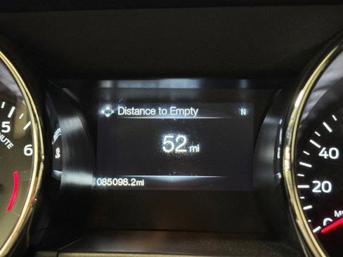 Used 2017 Ford Mustang Coupe image 21