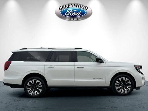 Certified 2025 Ford Expedition Max Platinum w/ Driver's Package AWD/4WD image 3