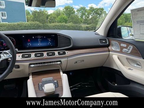 New 2026 Mercedes-Benz GLE 450 4MATIC image 16