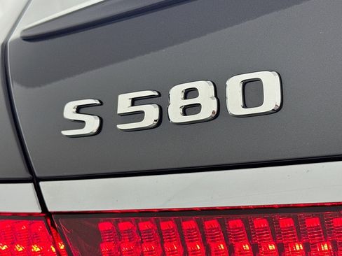 Certified 2024 Mercedes-Benz S 580 4MATIC Sedan image 10