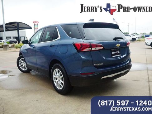 Used 2024 Chevrolet Equinox LT FWD image 2