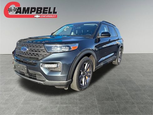 Used 2022 Ford Explorer XLT w/ Equipment Group 202A image 1