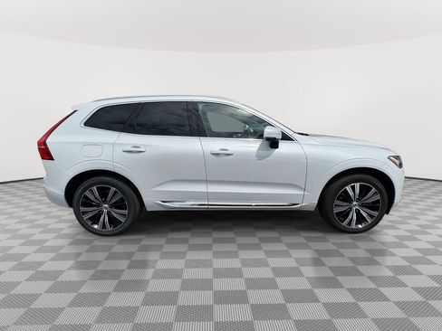 Certified 2023 Volvo XC60 B6 Ultimate w/ Climate Package AWD/4WD image 3