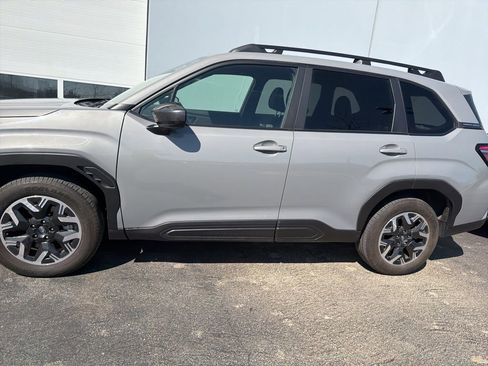 Certified 2025 Subaru Forester Premium image 4