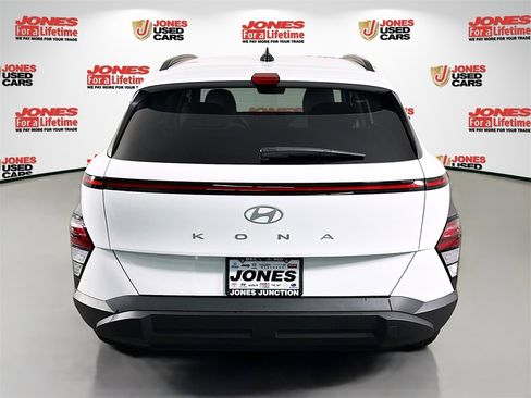 Certified 2025 Hyundai Kona SEL image 14