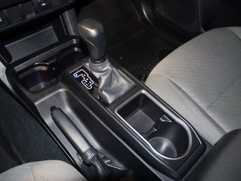 Used 2023 Toyota Tacoma SR image 39