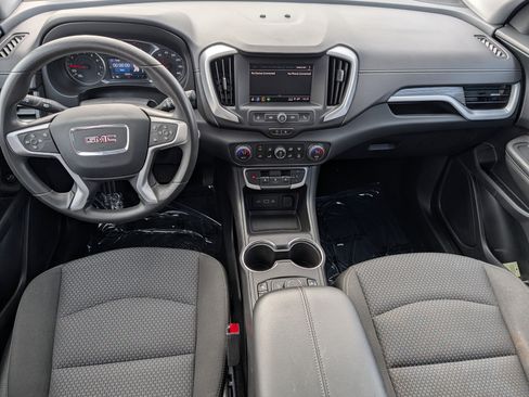 Used 2023 GMC Terrain SLE w/ Driver Convenience Package image 14