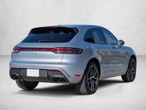 Used 2025 Porsche Macan Turbo image 9