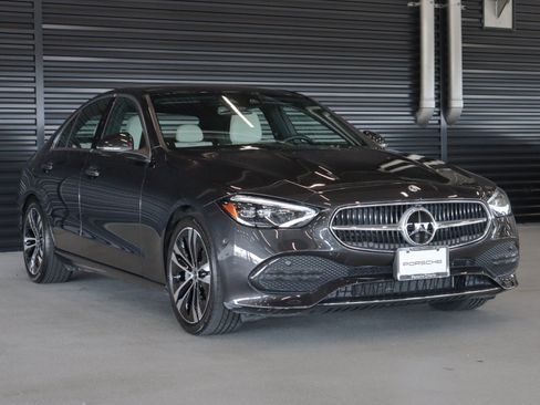 Used 2022 Mercedes-Benz C 300 Sedan image 9