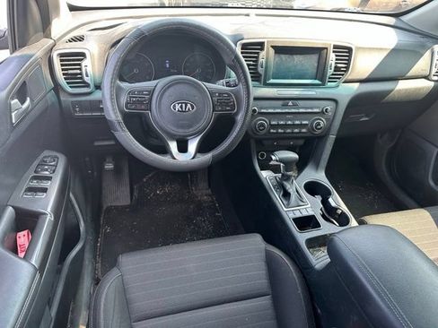 Used 2019 Kia Sportage LX w/ LX Popular Package AWD/4WD image 10