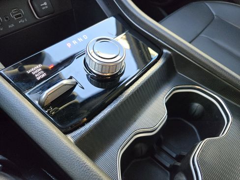 Used 2024 Jeep Grand Cherokee L Limited w/ Black Appearance Package image 23