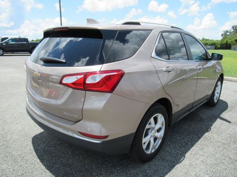 Used 2019 Chevrolet Equinox Premier FWD image 7