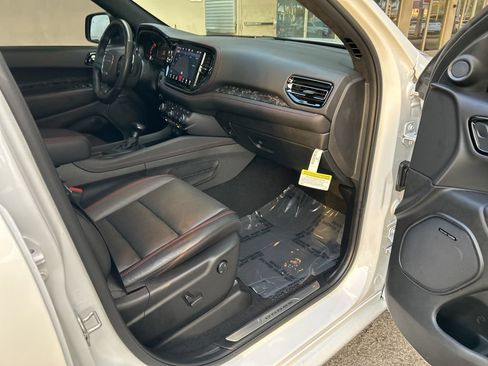 Certified 2023 Dodge Durango R/T RWD image 26