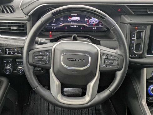 Used 2024 GMC Yukon Denali w/ Denali Reserve Package AWD/4WD image 25