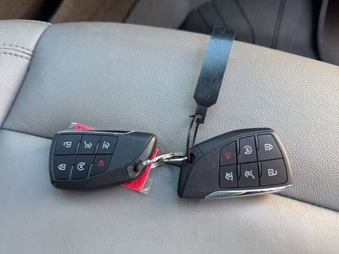 Used 2023 Chevrolet Tahoe Z71 w/ Z71 Off-Road Package image 9