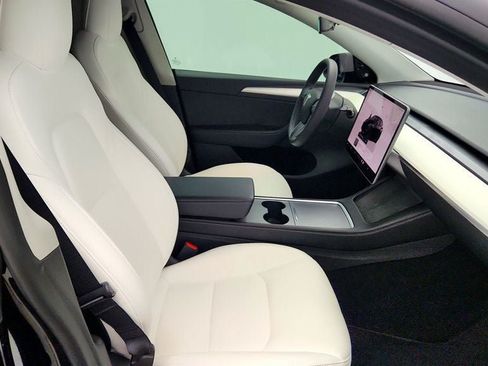 Used 2022 Tesla Model Y Performance AWD/4WD image 27