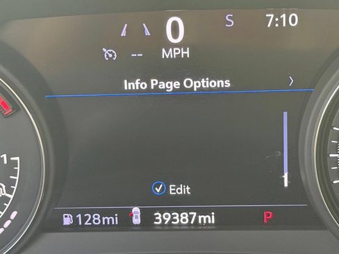 Used 2023 Cadillac XT5 Premium Luxury w/ Technology Package FWD image 26