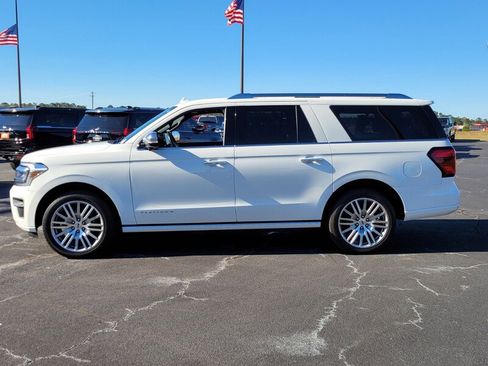Used 2023 Ford Expedition Max Platinum image 4