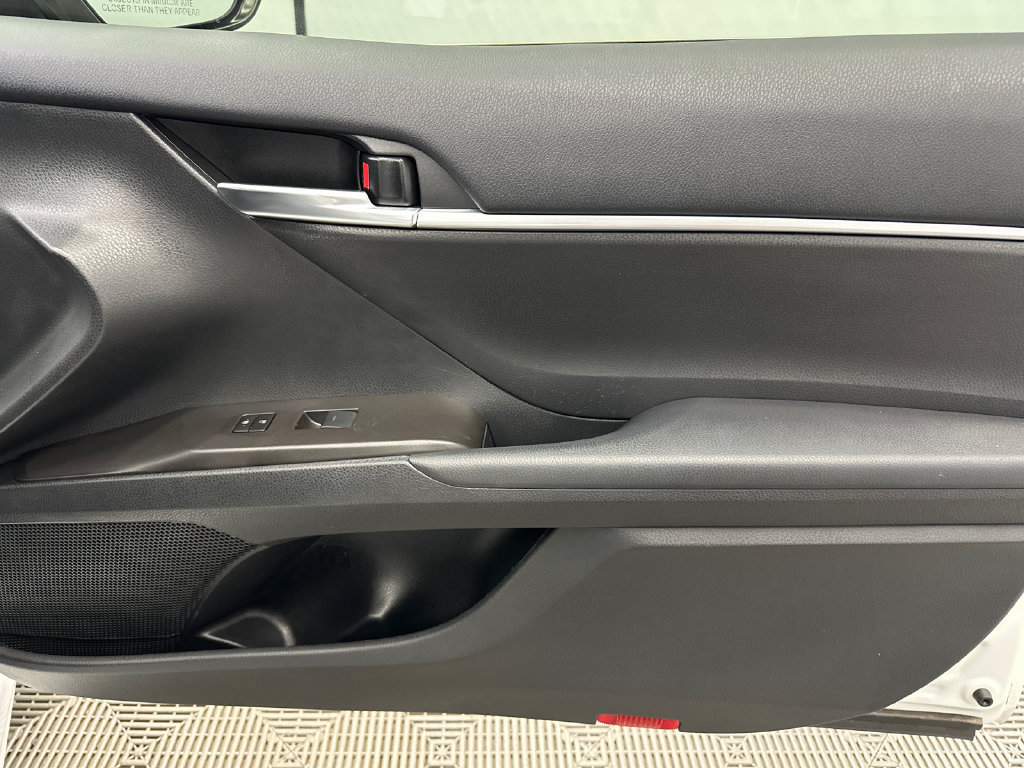 Used 2024 Toyota Camry SE FWD image 15
