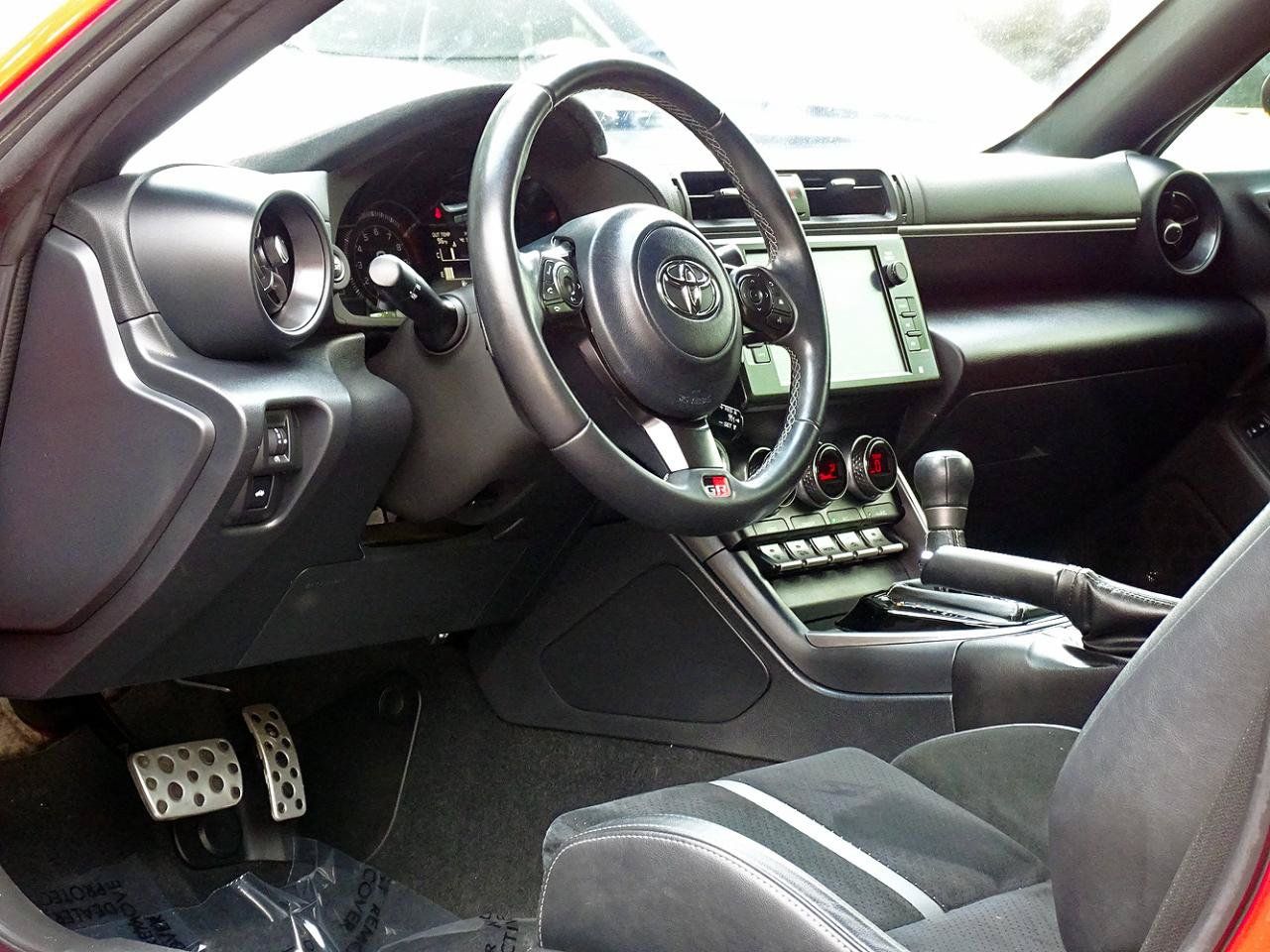 Used 2023 Toyota GR86 Premium RWD image 21