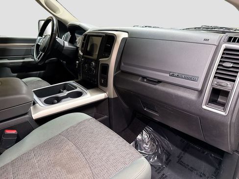 Used 2018 RAM 1500 Big Horn image 32