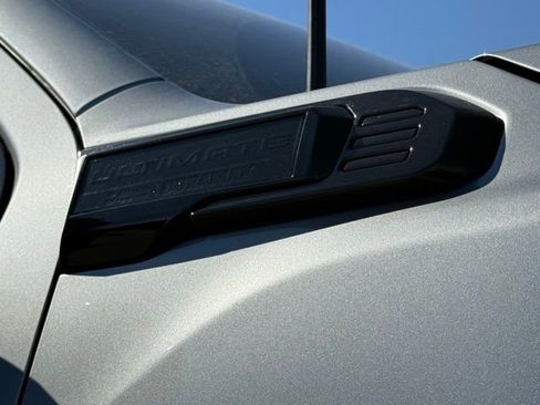 Used 2025 GMC Sierra 3500 Denali Ultimate image 10