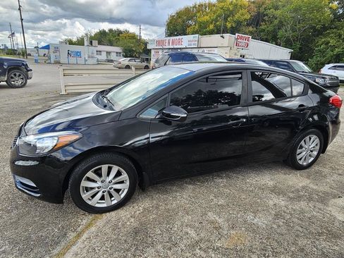 Used 2014 Kia Forte LX w/ Popular Package FWD image 6