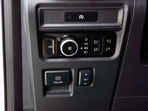 Used 2025 Ford F150 Lariat AWD/4WD image 18