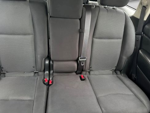 Used 2018 Nissan Pathfinder S AWD/4WD image 17
